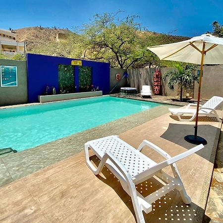 טגאנגה Hostal Aurora, Smith Lodging מראה חיצוני תמונה