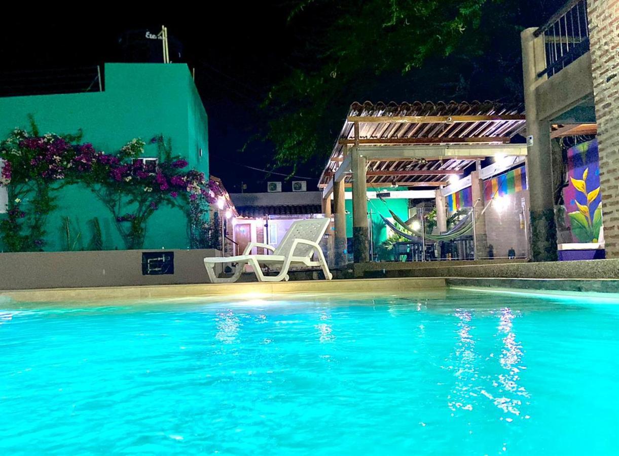 טגאנגה Hostal Aurora, Smith Lodging מראה חיצוני תמונה