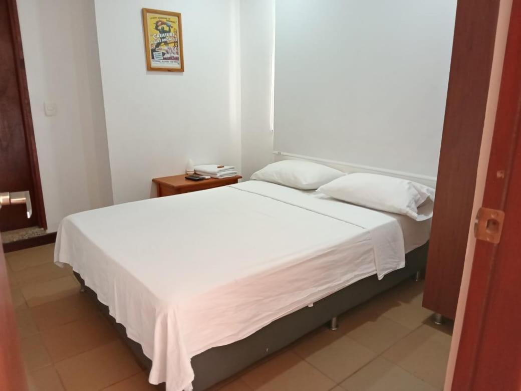 טגאנגה Hostal Aurora, Smith Lodging מראה חיצוני תמונה