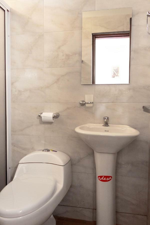 טגאנגה Hostal Aurora, Smith Lodging מראה חיצוני תמונה