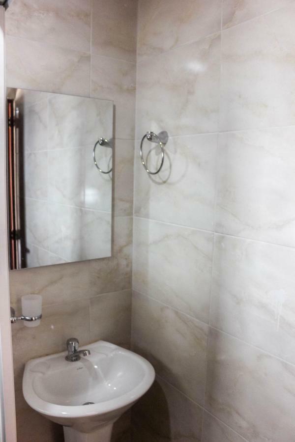 טגאנגה Hostal Aurora, Smith Lodging מראה חיצוני תמונה