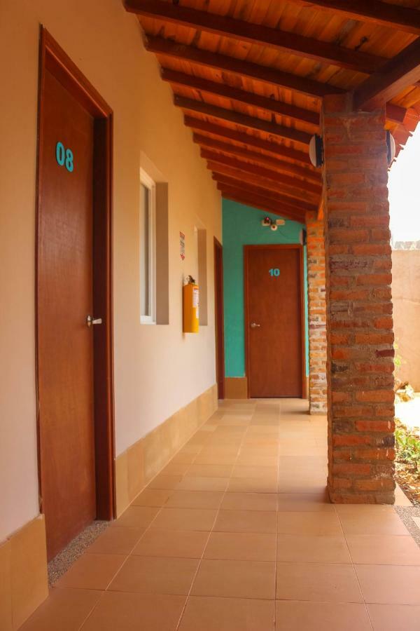 טגאנגה Hostal Aurora, Smith Lodging מראה חיצוני תמונה